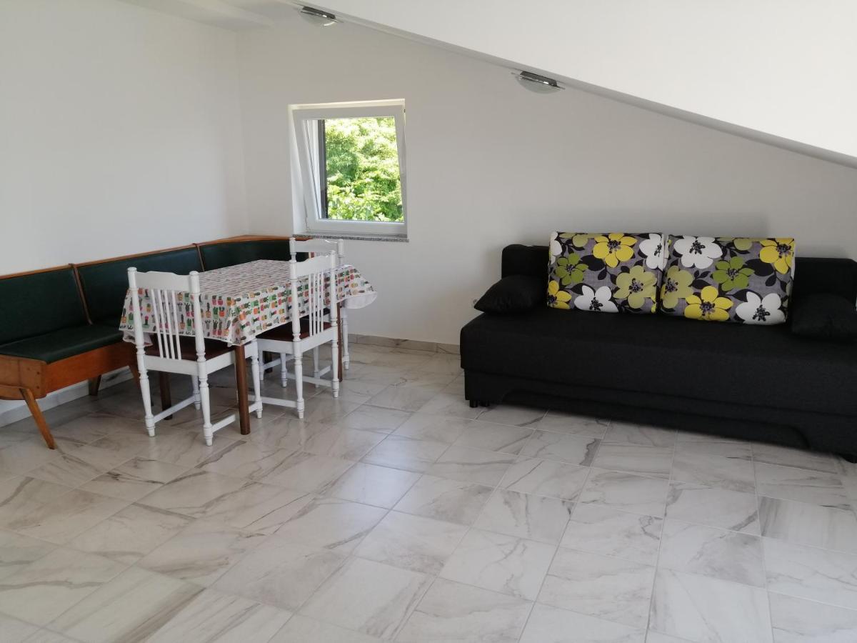 Apartmani Irena Veprinac Extérieur photo