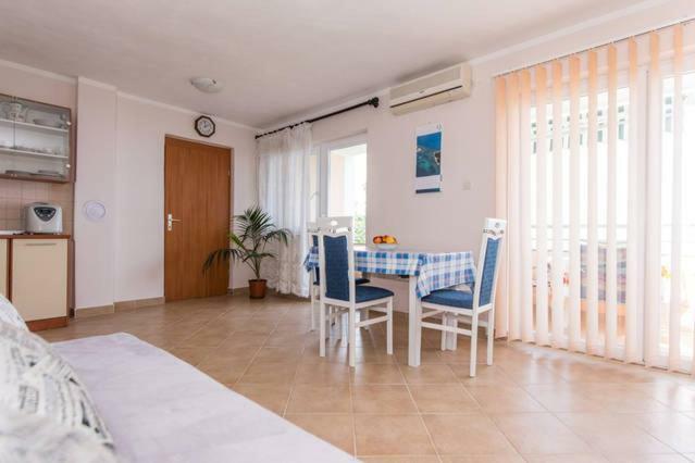 Apartmani Irena Veprinac Extérieur photo